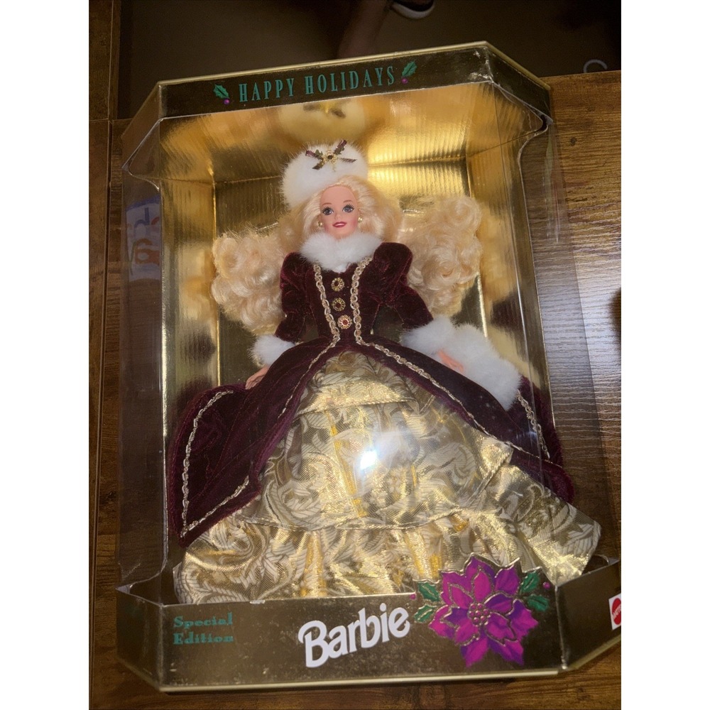 Holiday Barbie 1996 Special‎ Edition Burgundy Gold Dress White Faux Fur Muff NIB